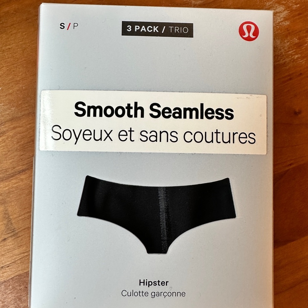Lululemon Smooth Seamless Hipster 3 pack S small colors BLK/WMLR/MYSH